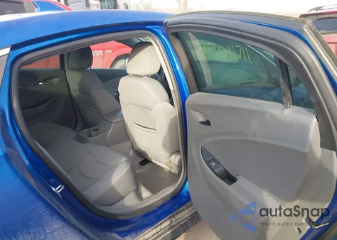 2016 Chevrolet Volt Lt z USA, uszkodzony, nr VIN 1G1RC6S50GU133587